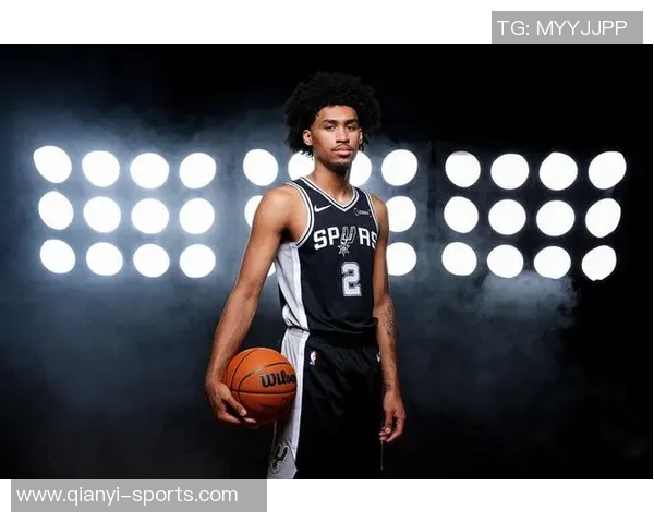 哈珀谈球队团结精神强调成员间互助与共同成功的重要性