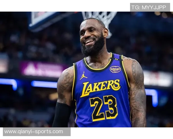 詹姆斯调皮转发广告视频搭配表情包引发网友热议与欢笑