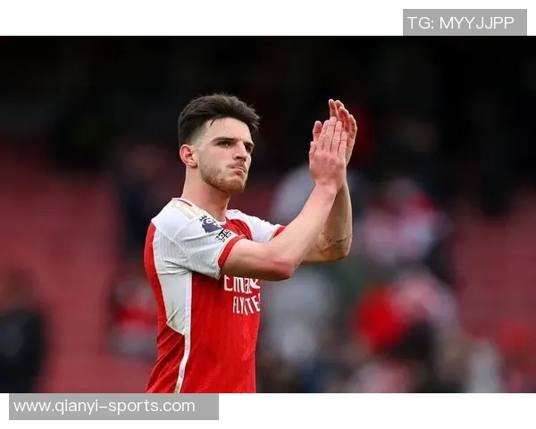 赖斯在阿森纳和国家队展现全能中场实力成为攻防典范的重要角色 赖斯在阿森纳和国家队展现全能中场实力成为攻防典范的重要角色